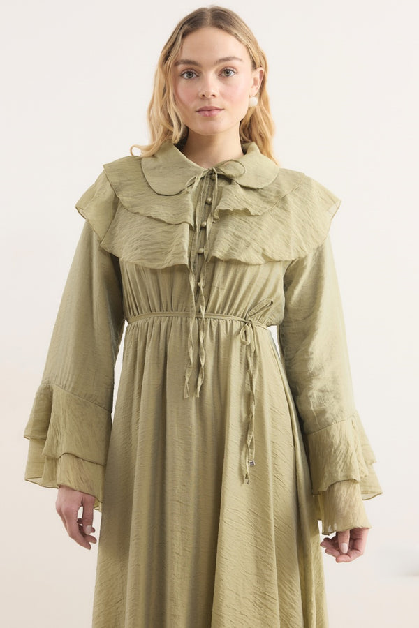 Amira Omuzdan Volanlı Elbise - Yeşil