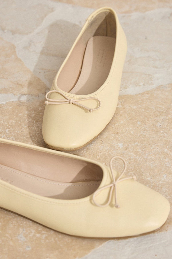 Fiyonklu Deri Babet - Butter Yellow