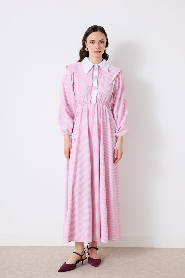 Lana Yaka Patlı Çizgili Elbise - Pembe