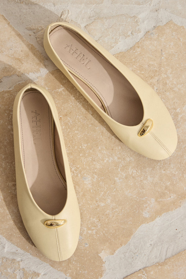 Toka Detaylı Deri Babet - Butter Yellow