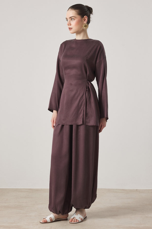 Yırtmaç Detaylı Pantolonlu Takım - Bordo